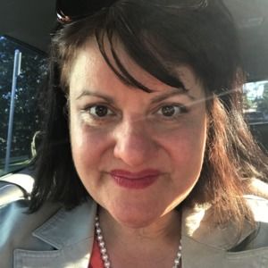 Meet your Posher, Lorinne